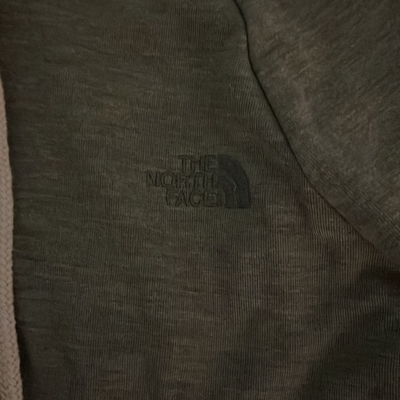 North face green pullover - Picture 2 of 4